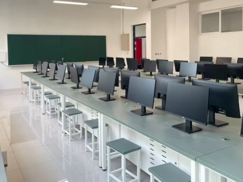 初中畢業(yè)男生學(xué)什么技術(shù)類專業(yè)好？